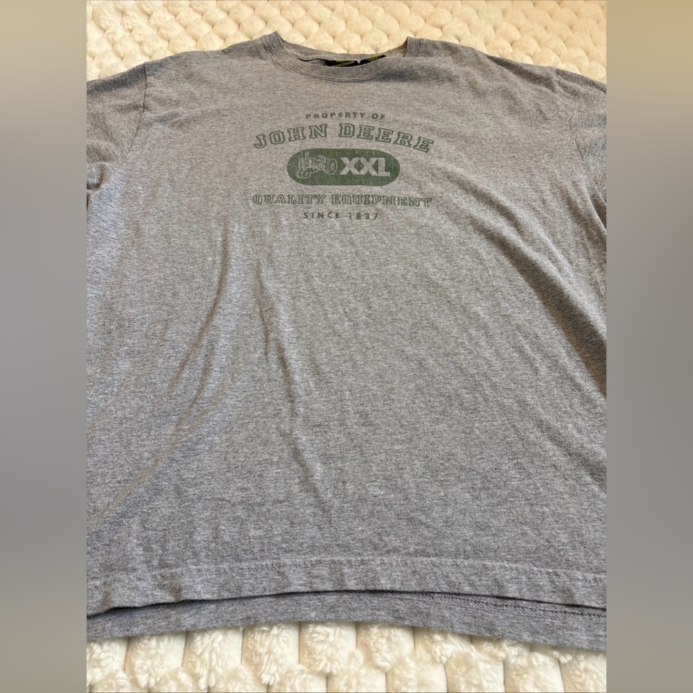 John Deer Short Sleeve Crewneck T- Shirt Gray Size XL Farm Casual - Picture 8 of 10